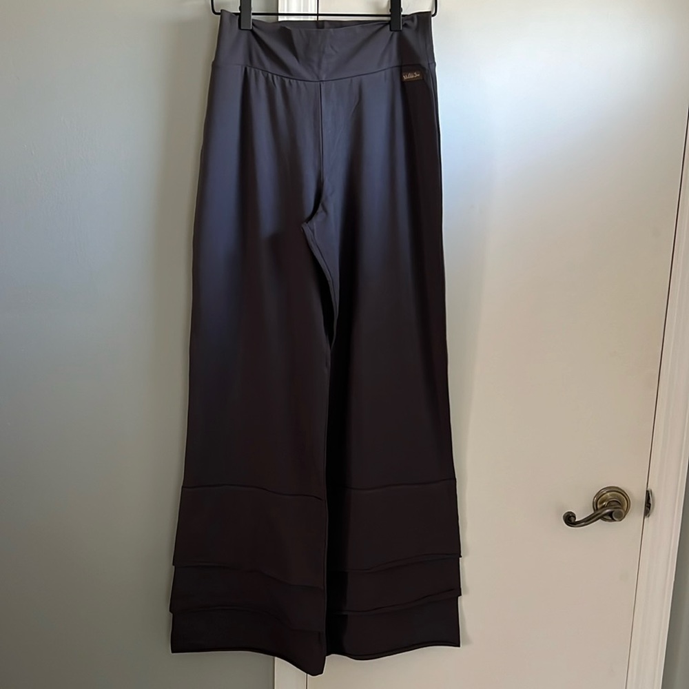 Women’s Matilda Jane leggings dark gray wide leg nwot